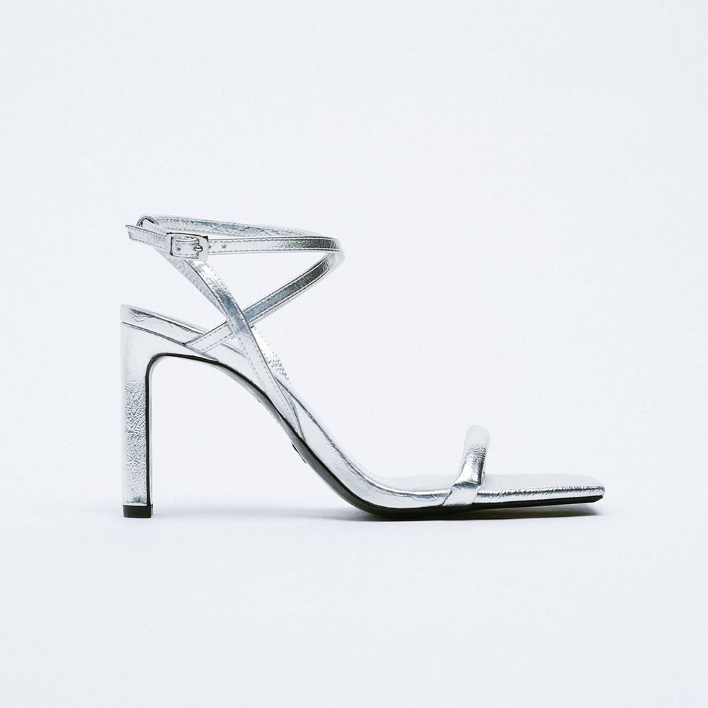 NWT. Zara Silver Metallic Strappy Criss Cross Heeled Sandals. Size 6,5. - Picture 1 of 7